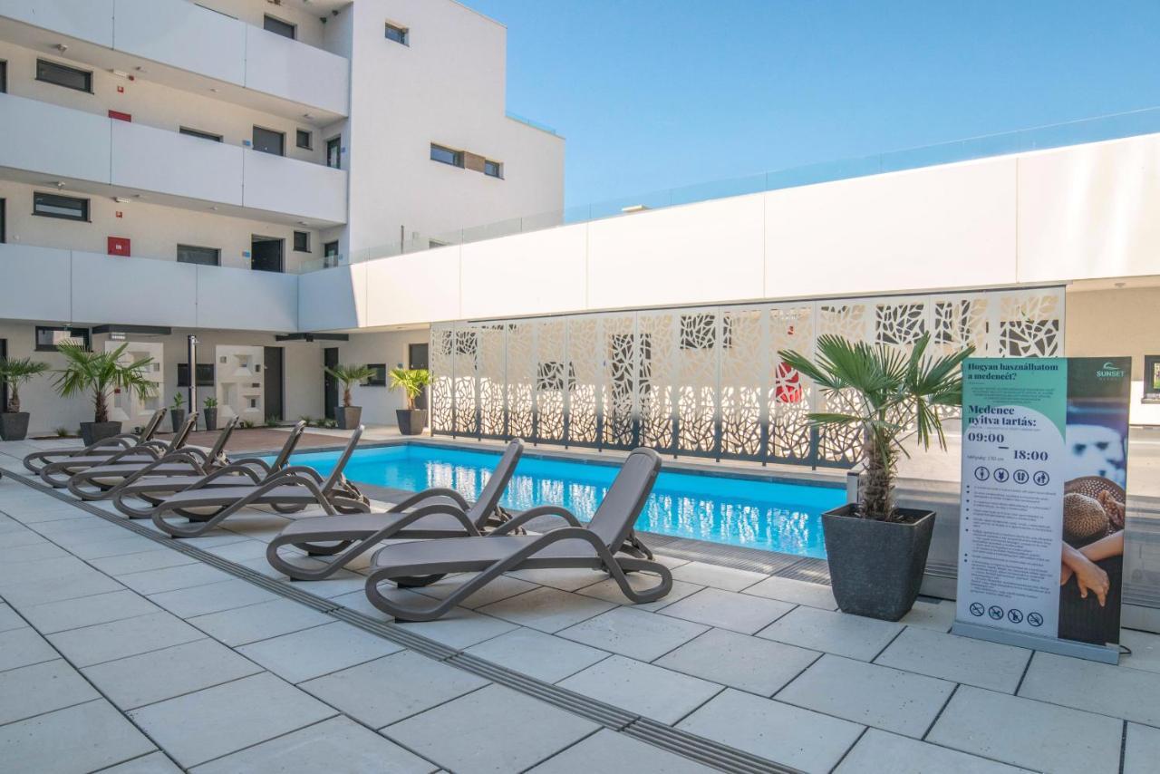 Sunset Resort - Lakeside Boutique Apartments Fonyód Exterior foto