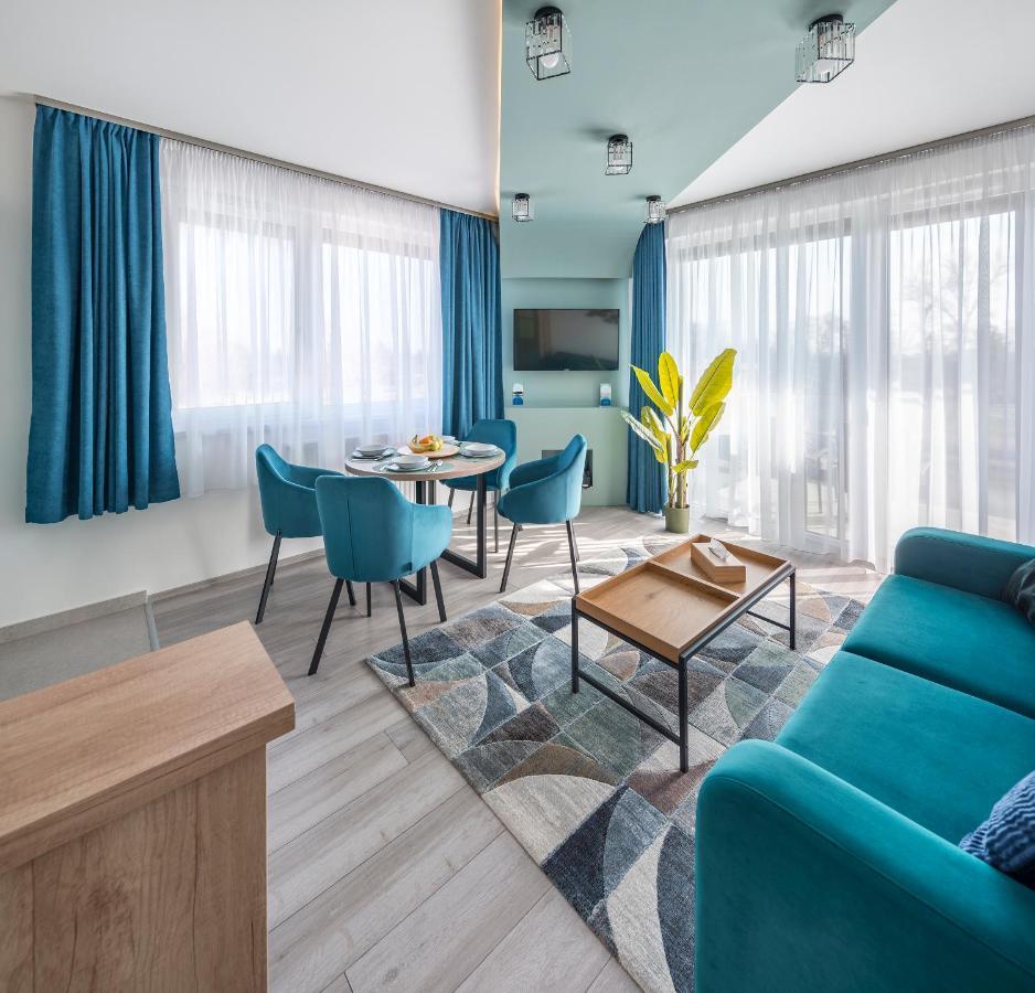 Sunset Resort - Lakeside Boutique Apartments Fonyód Quarto foto